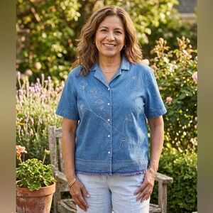 Alfred Dunner Blue Embroidered Short-Sleeve Denim-Style Skirt Top